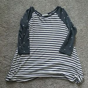 LAST DROP    Tunic top - brand new size small